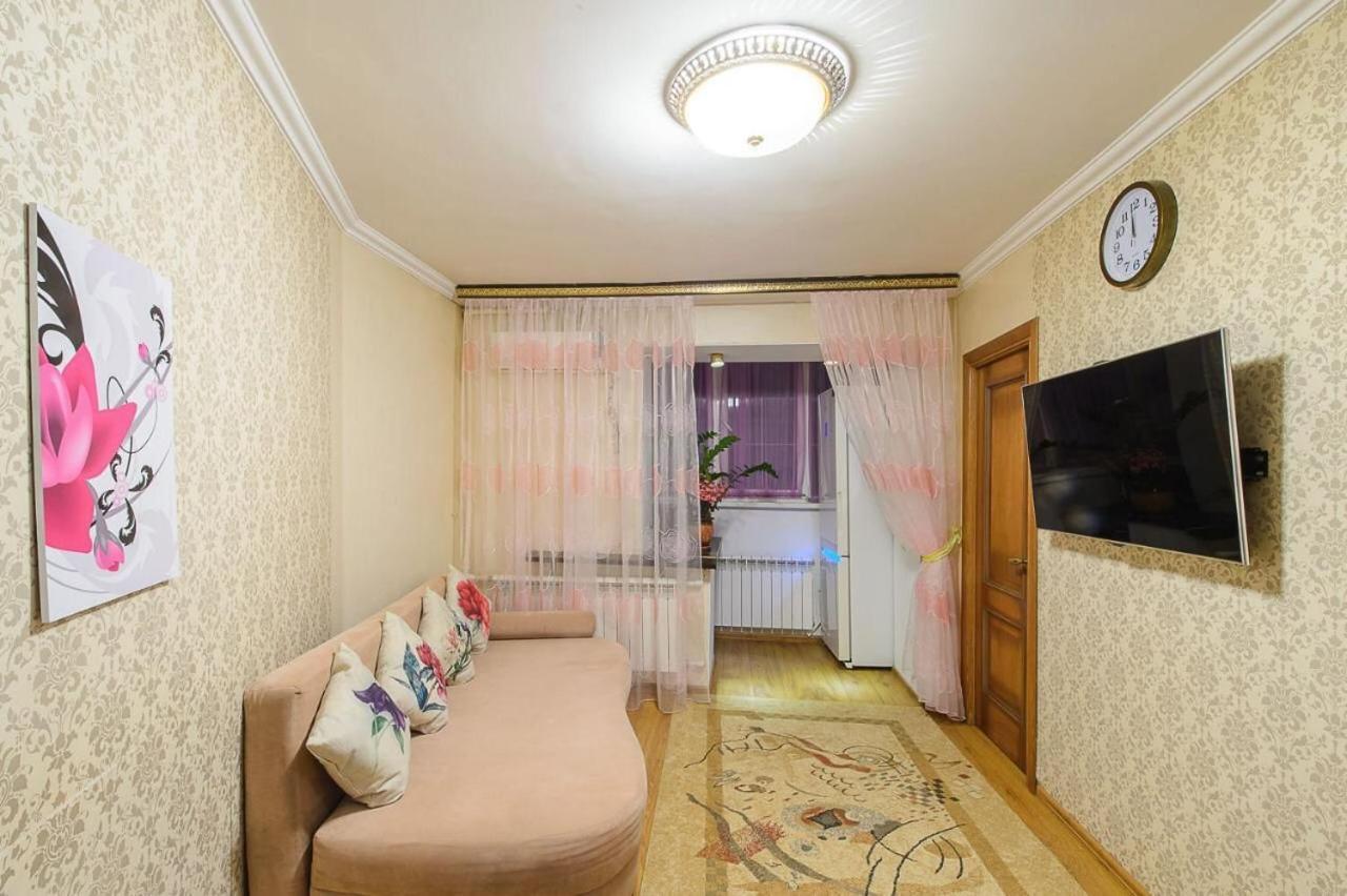 شقة Золотой Квадрат Шевченко 75 الماتي المظهر الخارجي الصورة